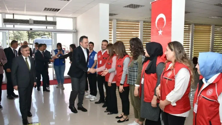 Bakan Yardımcısı Eminoğlu Elazığ'da Ziyaretlerde Bulundu