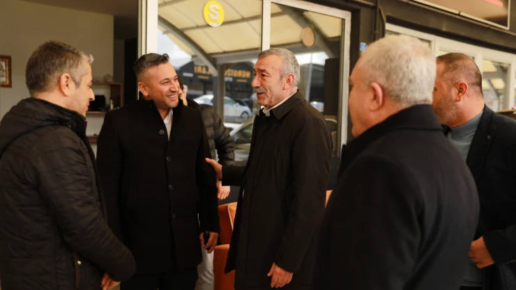 Başkan Adayı Septioğlu, Vatandaşlarla Kucaklaşmaya Devam Ediyor
