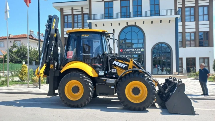 Başkan Yılmaz  Çalışmalarını Aralıksız Sürdürüyor