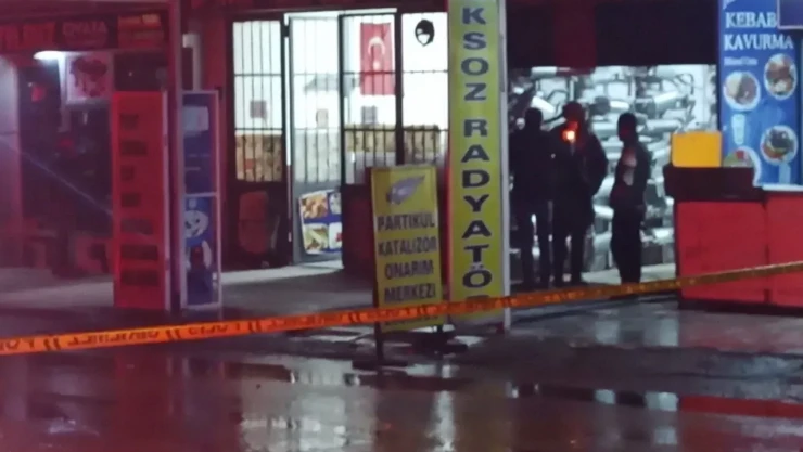 Çatıyı Deldi Polisten Kaçtı