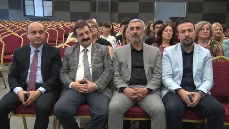 Çevremiz Geleceğimizdir Konulu Program Düzenlendi