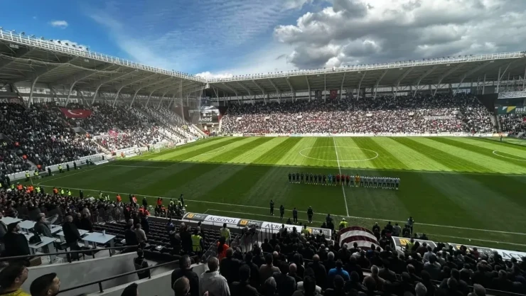 Elazığ Atatürk Stadyumu Full Kapasite