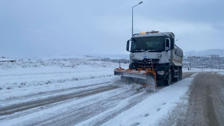 Elazığ Belediyesi Ekipleri, Karla Mücadele Çalışması
