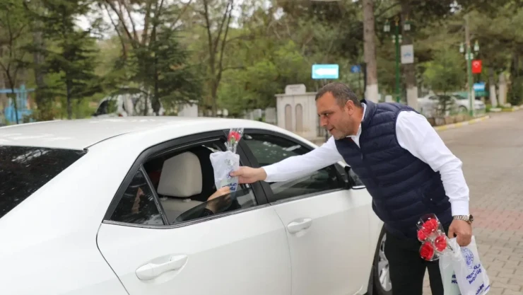 Elazığ Belediyesi'nden Karanfil ve Badem Şekeri