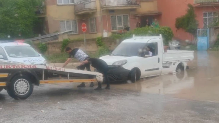 Elazığ'da Araçlar Yolda Kaldı