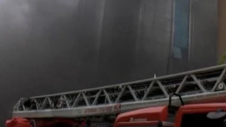 Elazığ'da Çatı Yangını!