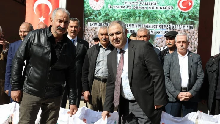 Elazığ'da Çiftçilere Nohut Tohumluğu Dağıtıldı!