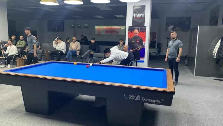Elazığ'da Üç Bant Bilardo Şampiyonası Başladı