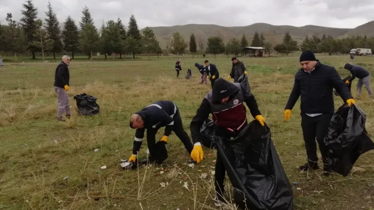 Elazığ İl Özel İdaresi Temiz Bir Elazığ İçin Sahada