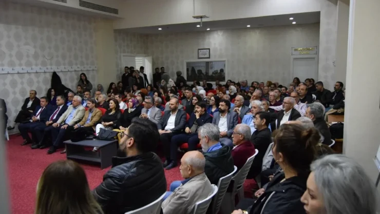 Elazığ Türk Ocağı 3 Mayıs Türkçülük Günü Münasebetiyle Konferans Düzenledi