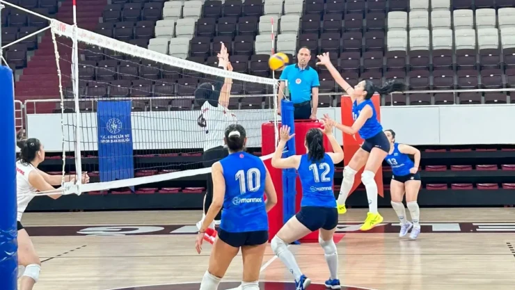 Elazığ, Türkiye Voleybol Yarı Finalleri'ne Ev Sahipliği Yaptı