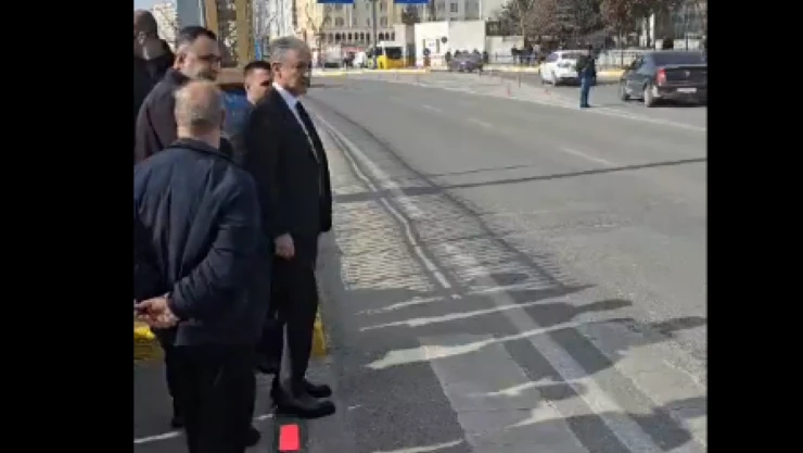 Elazığlı Validen Örnek Davranış