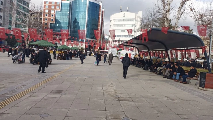 Emeklilerin Tepkileri Dinmiyor