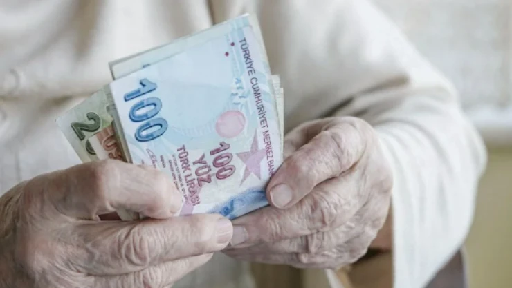 Emekliye Duyuru: Hesaplara Yatmaya Başladı