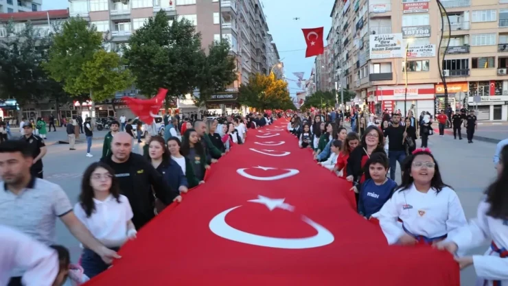 Fener Alayında Buluştular: Milli Mücadele Ruhu 105 Yaşında