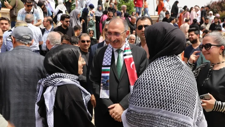 Fırat Üniversitesin'den Gazeye Destek
