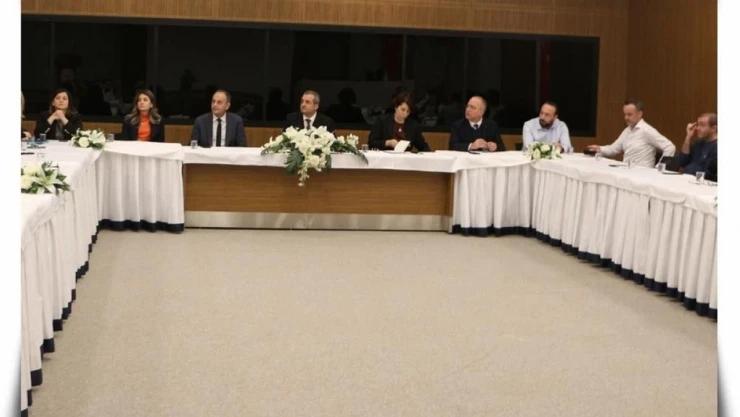 Hastalara Sunulan Hizmetler Değerlendirildi