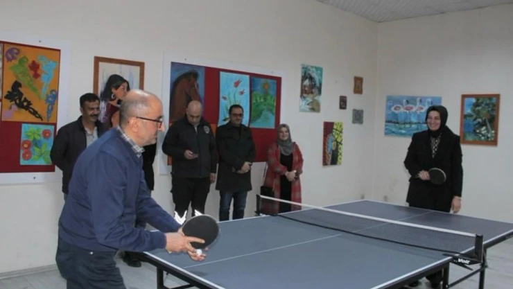 Hastanede Masa Tenisi Turnuvası