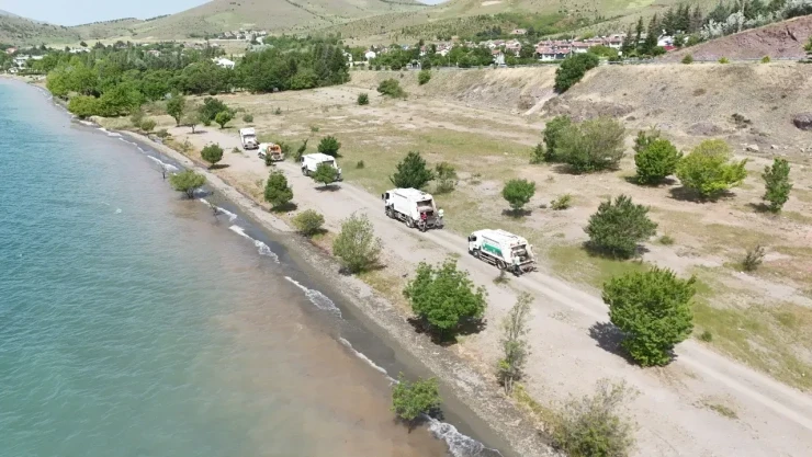 Hazar Gölü'nde Çevre Temizliği