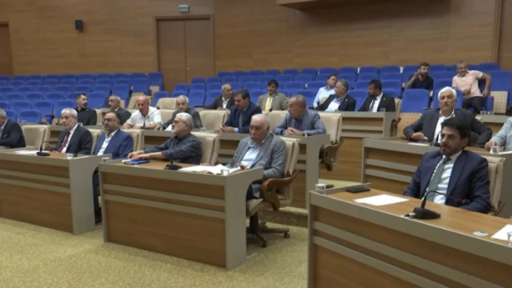 İl Genel Meclisi, Oturumları Devam Ediyor