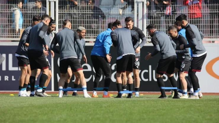 İşte Batman Petrolspor-Elazığspor Mücadelesinin İlk 11'leri