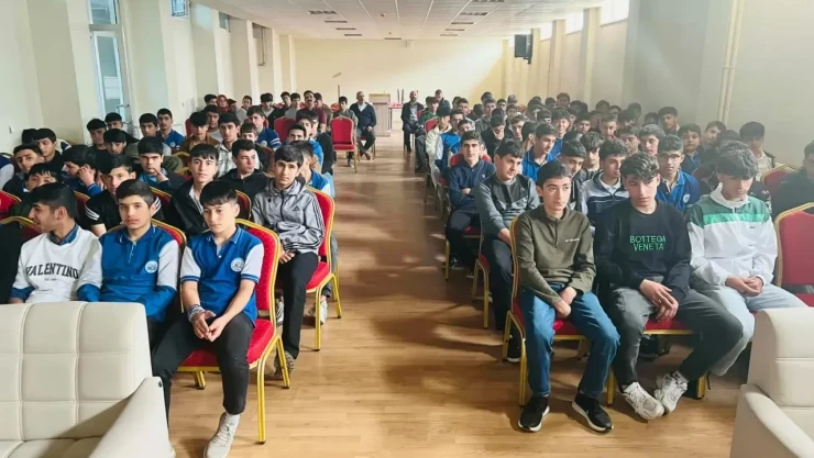 Jandarmadan Öğrencilere Farkındalık Eğitimi