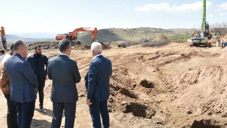 Keleş, Hastane İnşaat Alanında İncelemelerde Bulundu