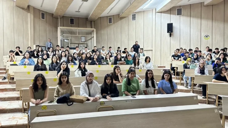 Lise Öğrencileri, Fırat Üniversitesi'ni Gezdi