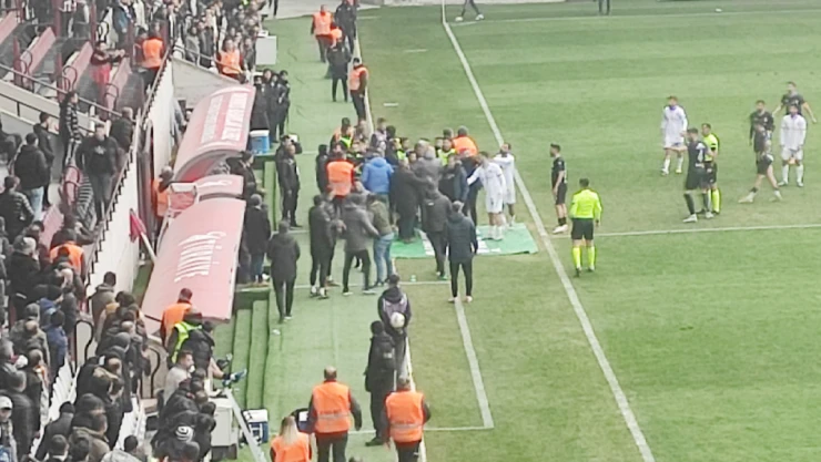 Maçta Tansiyon Yükseldi