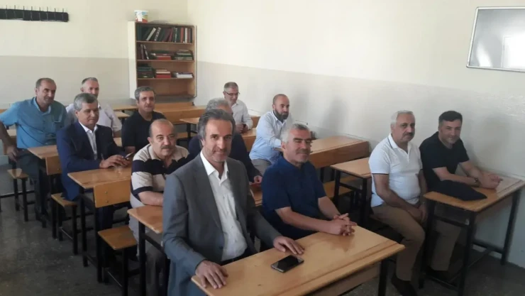 Mezunlar, 39 Yıl Aradan Sonra 6'ıncı Kez Bir Araya Geliyor!