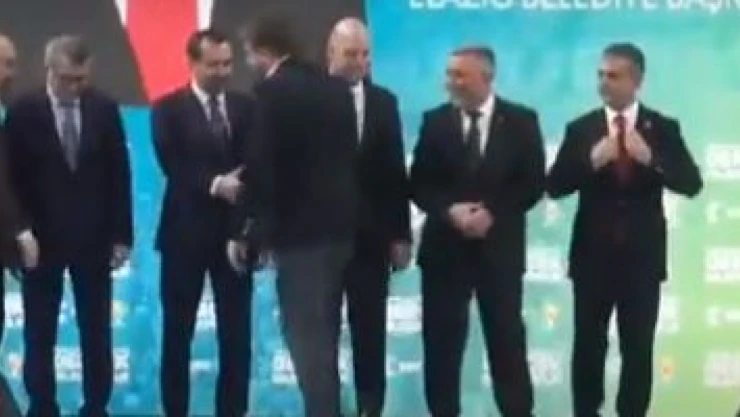 MRN Uzatılan Eli Sıkmadı