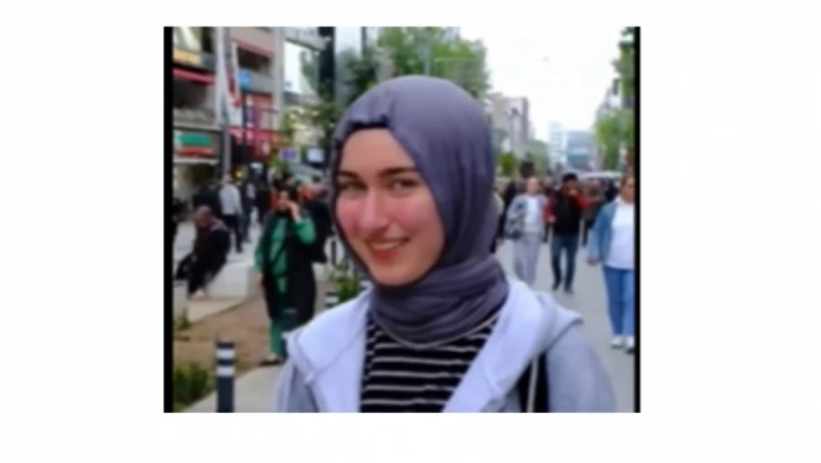 O Genç Kıza Tepkiler Çığ Gibi