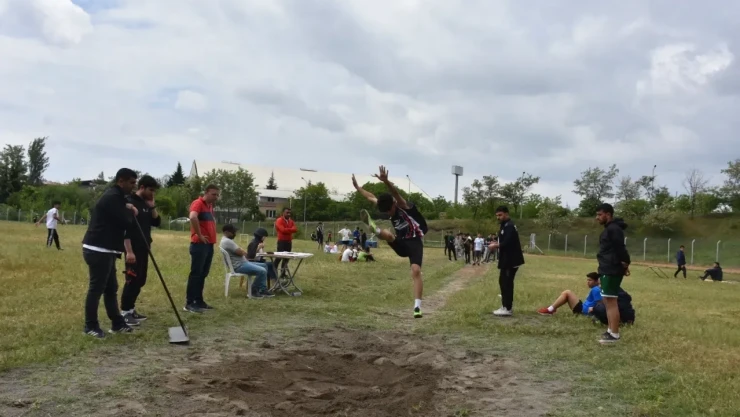 Okul Sporları Atletizm İl Şeçmeleri Yapıldı