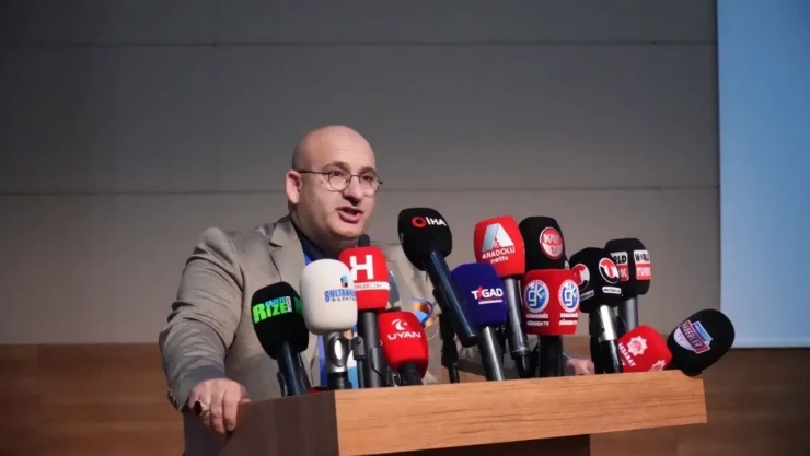 Özgür Basın İçin Gazetecilerin Şartları İyileştirilmeli