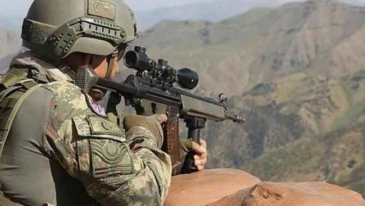 PKK'dan Kaçan 3 PKK'lı Terörist Teslim Oldu