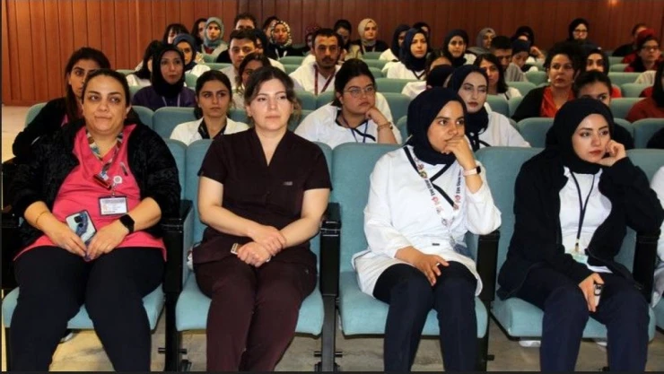 Sağlık Çalışanlarına Biyolojik Risklerden Korunma Konulu Eğitim
