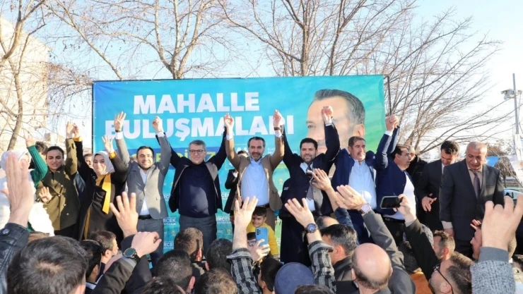Şerifoğulları'na Karşıyaka Mahallesi'nde Yoğun İlgi