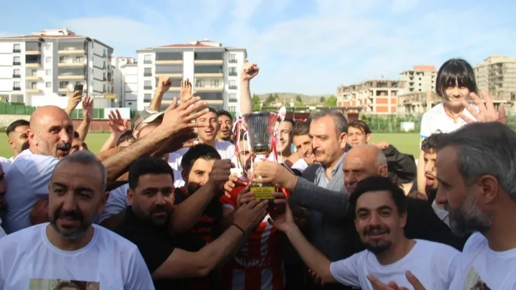 Sürsürü Bozduman Bal'da