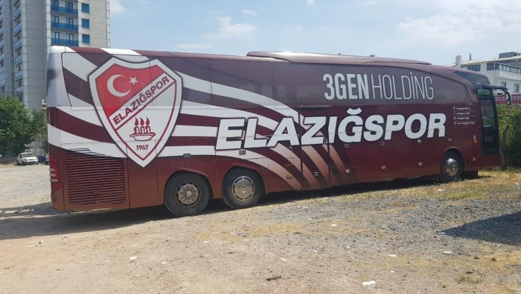 Takım Otobüsüne Yeni Giydirme Yapıldı