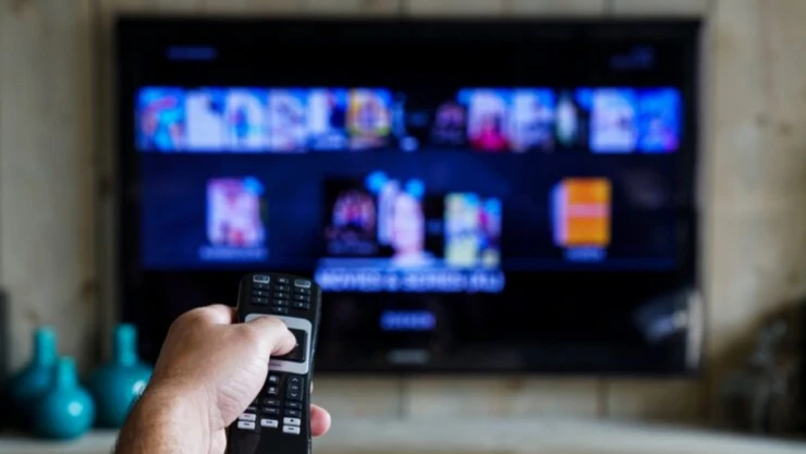 Televizyon İzleyenler Dikkat!
