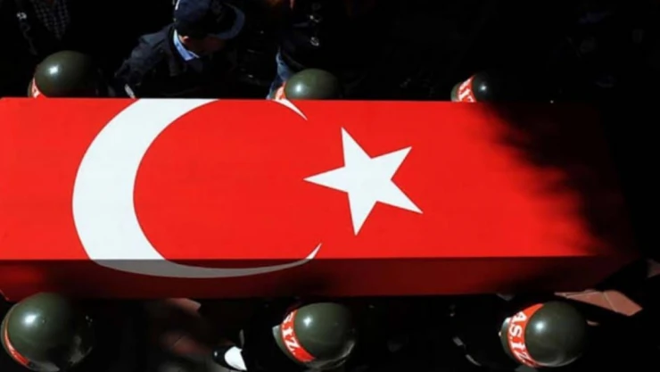 Türkiye Şehitlerine Ağlıyor