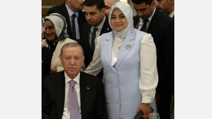 Tüver: Türk Kadınının Seçme ve Seçilme Hakkı, Cumhuriyetin Gurur Kaynağı
