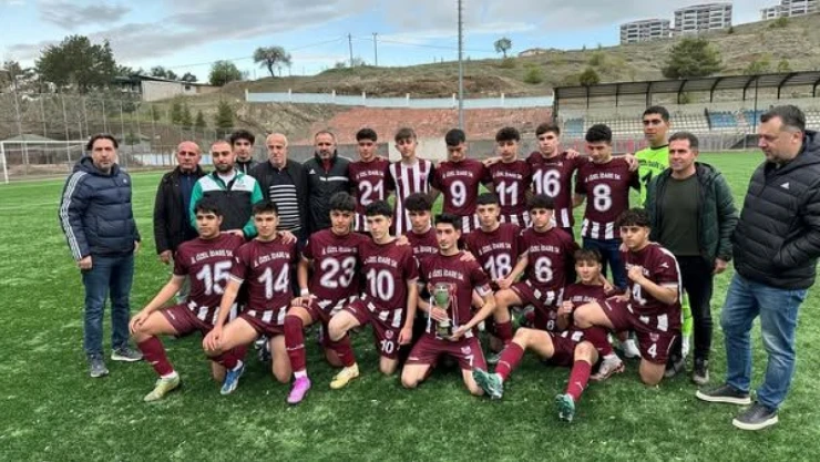 U17 Lig Şampiyonu Elazığ İl Özel İdare Spor