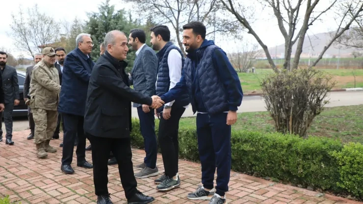 Vali Numan Hatipoğlu'dan Elazığspor Tesisleri'ne Ziyaret