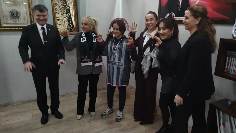 Beşiktaş Kulübü'nden Elazığ'da 'İyiliğe Kanat Aç' Ziyaretleri