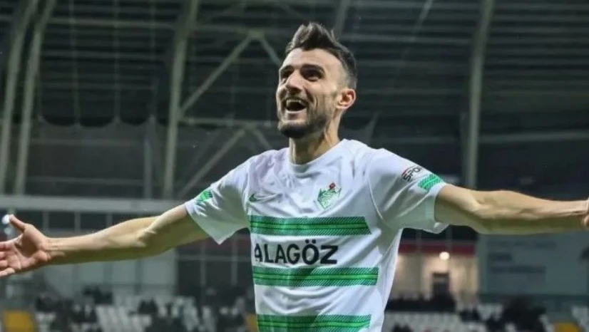 Elazığspor'a Güçlü Rakipler Enes Soy için 2 Kulüp Daha Devrede