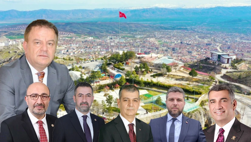 Koca Kalem Yazdı, Elazığ Siyaseti Buz Kesti! Nafiz Koca'dan Vekillere 'Abi' Ayarı: Bırakın Kavgayı, Şehre Bakın!