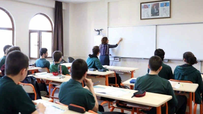 Tüm Sınıflarda Müfredat Değişiyor