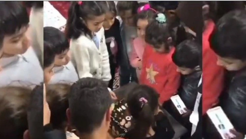 Yetim Çocukların Yüzleri Güldü