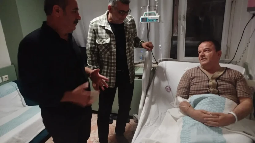 Bilal Çoban ve Yavuz Haykır'dan Koca'ya Geçmiş Olsun Ziyareti